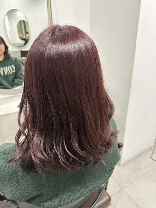 ミディアム カラー シガ ミクトのヘアスタイル