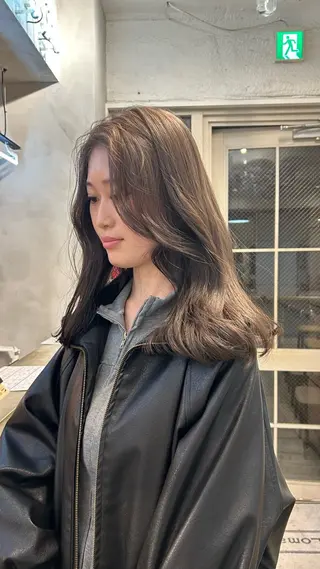 セミロング カラー じゅわっと暖色カラー 🍊Moemiのヘアスタイル