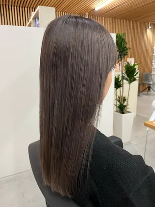 カラー sol Amiのヘアスタイル