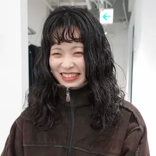 セミロング パーマ ヘアアレンジ 🌐サトウ リョウ🌐のヘアスタイル