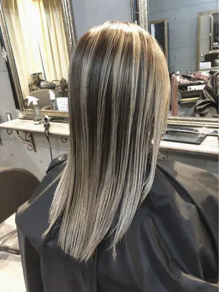 セミロング ヘアアレンジ トッチ 艶髪髪質改善のヘアスタイル