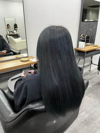 ロング カラー 坂井 内飛のヘアスタイル