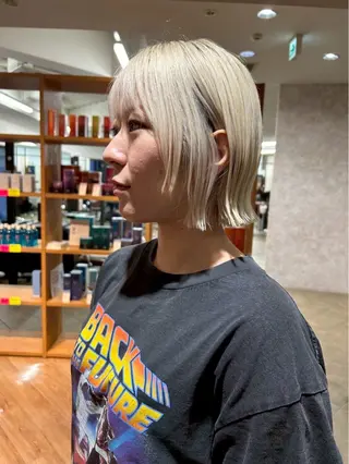 ミディアム 岩岡 つなみのヘアスタイル