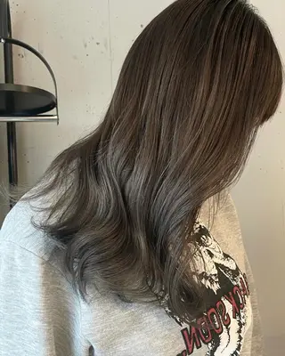 ロング カラー 東 みのりのヘアスタイル