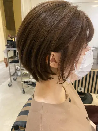 ショート カラー 駅チカ【ali'i】 アリイ花崎友美☘のヘアスタイル