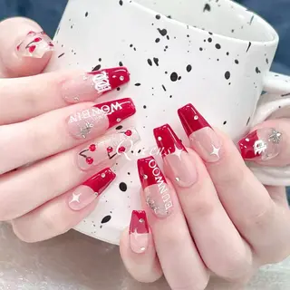 ネイル Queens 榊 まおのネイルデザイン