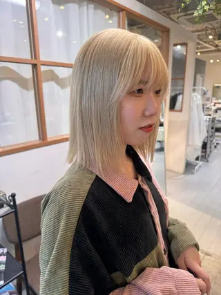 カラー ウラベヨシカ 似合わせカットカラーのヘアスタイル