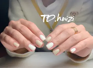 ミディアム めぐみのネイルサロン スタッフ練習のネイルデザイン