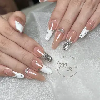 ネイル Maggie Nail🦩のネイルデザイン