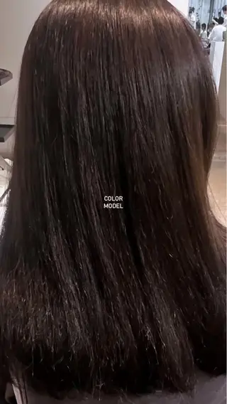 ロング カラー 目黒 由梨香のヘアスタイル