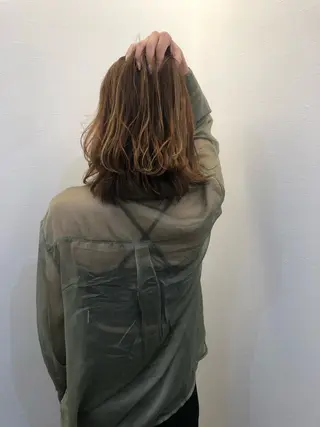 ミディアム ツノガイ エリのヘアスタイル
