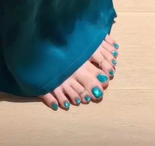 ネイル 胡蝶蘭レディースサロ ンNailMOKAのネイルデザイン