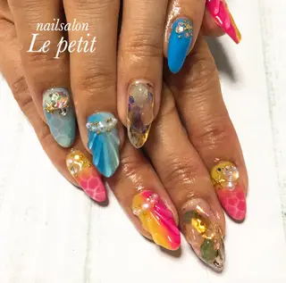 ネイル 石野 広佳のネイルデザイン