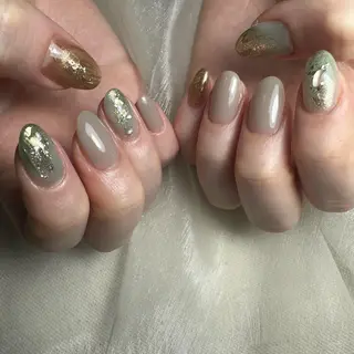 ネイル 里見 麗のネイルデザイン