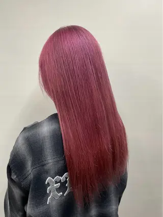 ロング 手塚 由佳のヘアスタイル