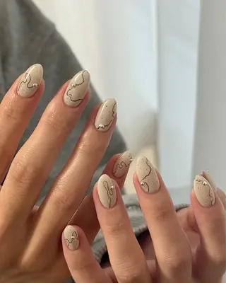 ネイル ニュアンスネイル 💅🏻yuuiのネイルデザイン