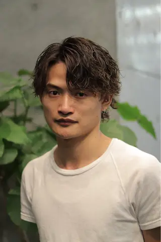 ミディアム パーマ メンズ 山口 陽平のヘアスタイル