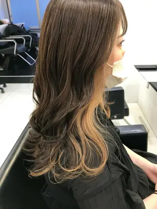 ロング カラー 横山 奈央のヘアスタイル
