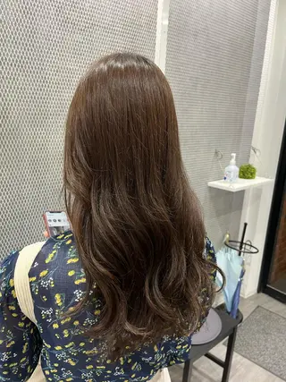 ロング カラー ミルクティー量産💙 💙ブリーチ特化💙のヘアスタイル