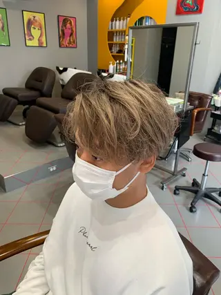 ショート カラー メンズ 【扱いやすいパーマ】 眞鍋拓己のヘアスタイル