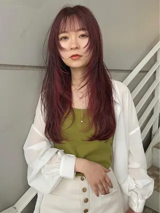 ロング カラー パーマ ヘアアレンジ 🫧umu.🫧韓国 /レイヤー/ハッシュのヘアスタイル
