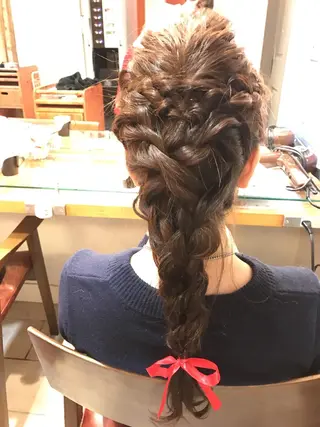 セミロング ヘアアレンジ 🪐脱白髪染め 🪐松尾菜々美のヘアスタイル