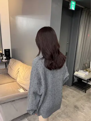 カラー 真下 瑞歩のヘアスタイル