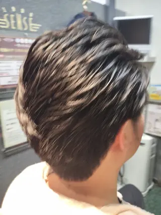 ミディアム 大沼 達郎のヘアスタイル