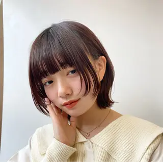ショート カラー レイヤー/ボブ/透明 感カラー/佐藤奈由のヘアスタイル