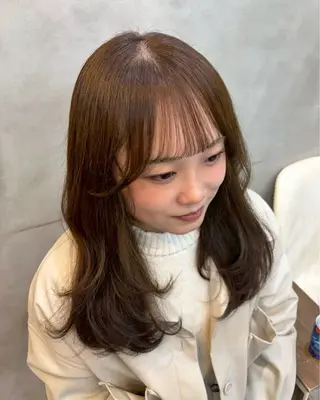 セミロング 【ピンク/韓国ヘア/ ヘアセット】亜海のヘアスタイル