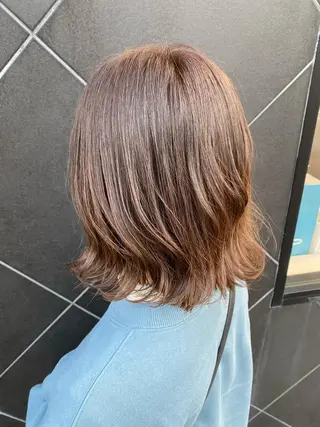 カラー 前田 輝のヘアスタイル
