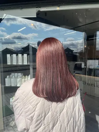 セミロング カラー マキノ キョウカのヘアスタイル