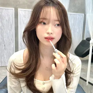 ロング 🌹ハッシュカット、 レイヤー韓国ヘア🌹のヘアスタイル