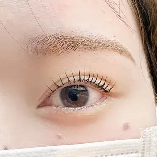 マツエク・マツパ 玉置 咲菜のヘアスタイル