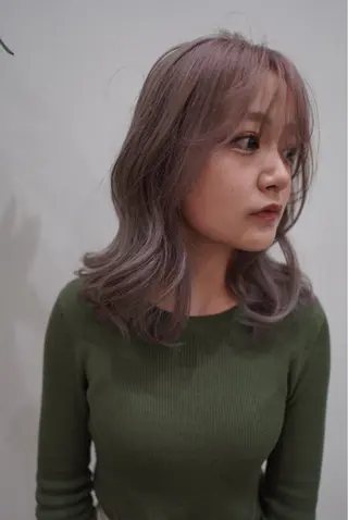 セミロング 💛🤍U too e’s 鎌倉🧸のヘアスタイル