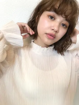 ミディアム カラー パーマ 🩰オリーブ/ ベージュ松本咲花🩰のヘアスタイル