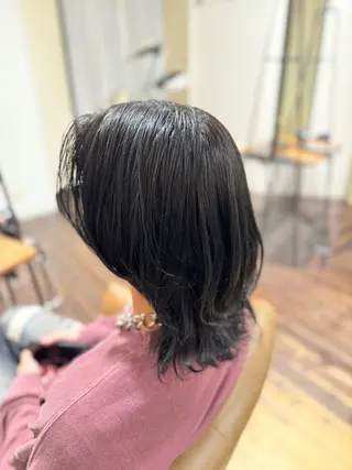 カラー 菰田 愛輝のヘアスタイル