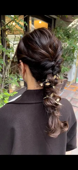 ロング 早稲田 千尋のヘアスタイル