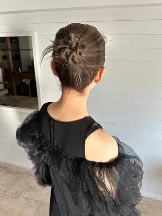 セミロング 宮﨑 あかねのヘアスタイル