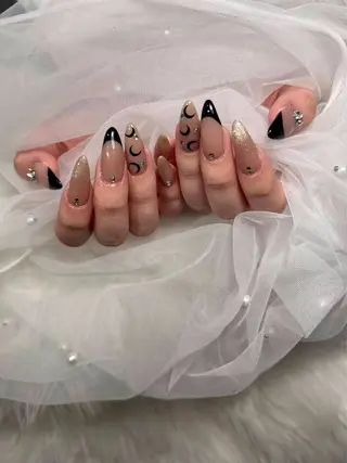 ネイル 🌈 Laule'aのネイルデザイン