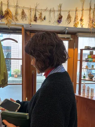 カラー SAVOIA with DOG所属・SAVOIA エマのヘアスタイル