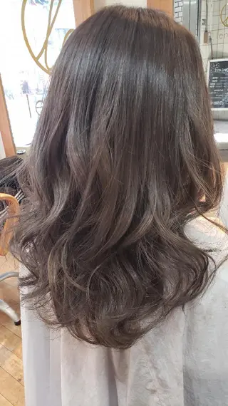 セミロング カラー 長岡 健一のヘアスタイル