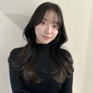 ロング 🌹ハッシュカット、 レイヤー韓国ヘア🌹のヘアスタイル