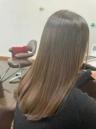 ロング カラー La Ruelle yoko🐈髪質改善のヘアスタイル