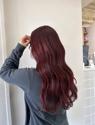 カラー UNBIRTHDAY所属・UNBIRTHDAY いずみのヘアスタイル