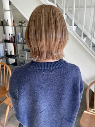 ミディアム カラー 林 千聖のヘアスタイル