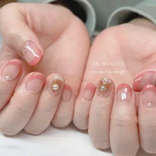 ネイル .. momoko🕊のネイルデザイン