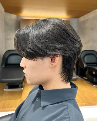 パーマ メンズ 圧倒的 毛流れ センターパートのヘアスタイル