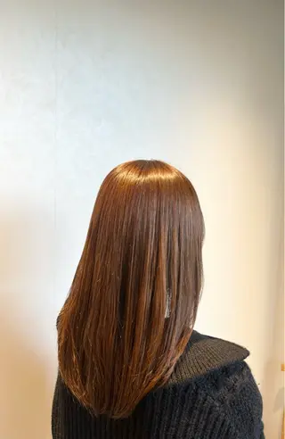 セミロング 大宮レイヤーカット× 透明感カラー　rioのヘアスタイル