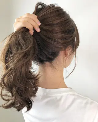 ロング 手島 カミラのヘアスタイル